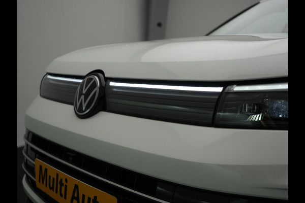 Volkswagen Tiguan 1.5 eHybrid Elegance PHEV 272pk Dealer O.H. | Trekhaak Af Fabriek | Adaptive Cruise | 360 Camera | Alcantara Sportstoelen Massage & Verwarmd | IQ Light | Stuur Verwarmd | Sfeerverlichting | Keyless | Blis | Virtual | Plug In Hybrid |