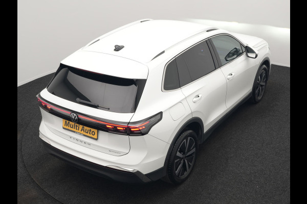 Volkswagen Tiguan 1.5 eHybrid Elegance PHEV 272pk Dealer O.H. | Trekhaak Af Fabriek | Adaptive Cruise | 360 Camera | Alcantara Sportstoelen Massage & Verwarmd | IQ Light | Stuur Verwarmd | Sfeerverlichting | Keyless | Blis | Virtual | Plug In Hybrid |