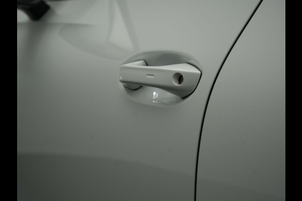 Volkswagen Tiguan 1.5 eHybrid Elegance PHEV 272pk Dealer O.H. | Trekhaak Af Fabriek | Adaptive Cruise | 360 Camera | Alcantara Sportstoelen Massage & Verwarmd | IQ Light | Stuur Verwarmd | Sfeerverlichting | Keyless | Blis | Virtual | Plug In Hybrid |