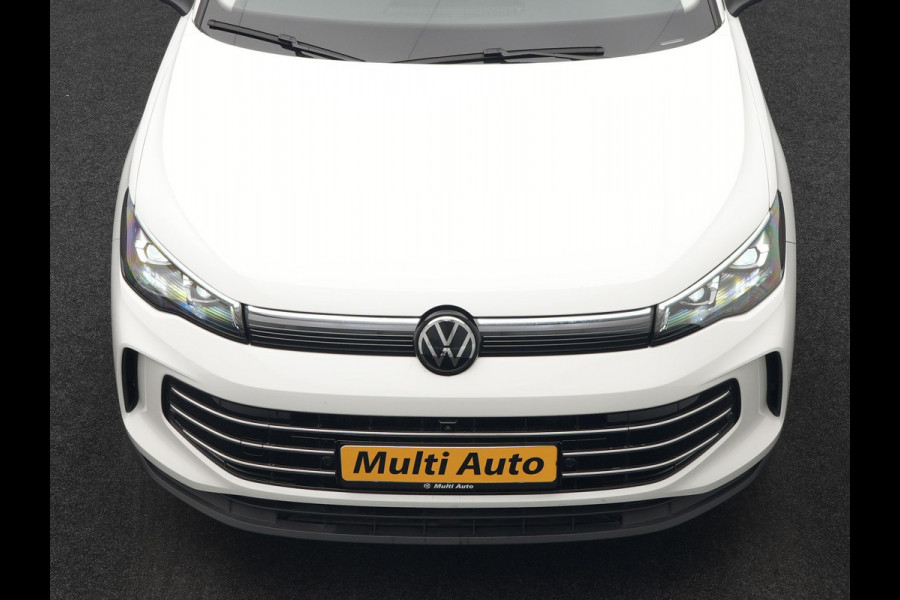 Volkswagen Tiguan 1.5 eHybrid Elegance PHEV 272pk Dealer O.H. | Trekhaak Af Fabriek | Adaptive Cruise | 360 Camera | Alcantara Sportstoelen Massage & Verwarmd | IQ Light | Stuur Verwarmd | Sfeerverlichting | Keyless | Blis | Virtual | Plug In Hybrid |