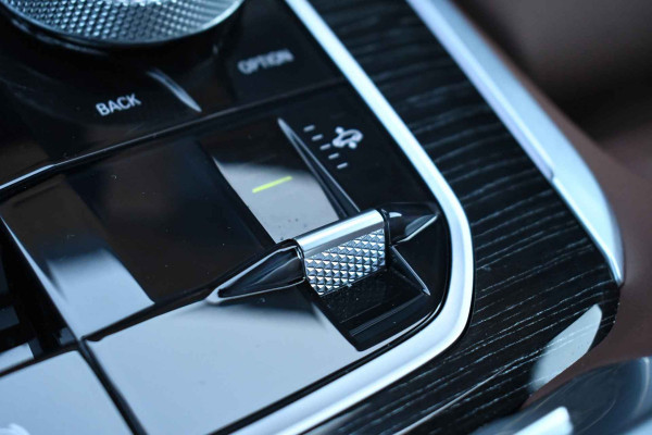 BMW X5 xDrive50e M-Sport Skylounge Comf-stoel ACC 360 HUD H/K 21inch BTW-auto