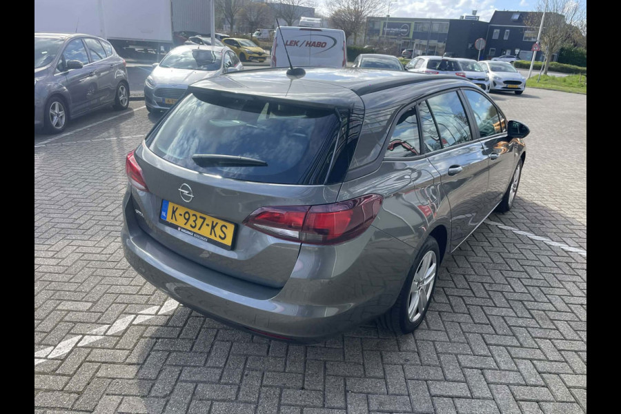 Opel Astra Sports Tourer 1.2 Business Edition