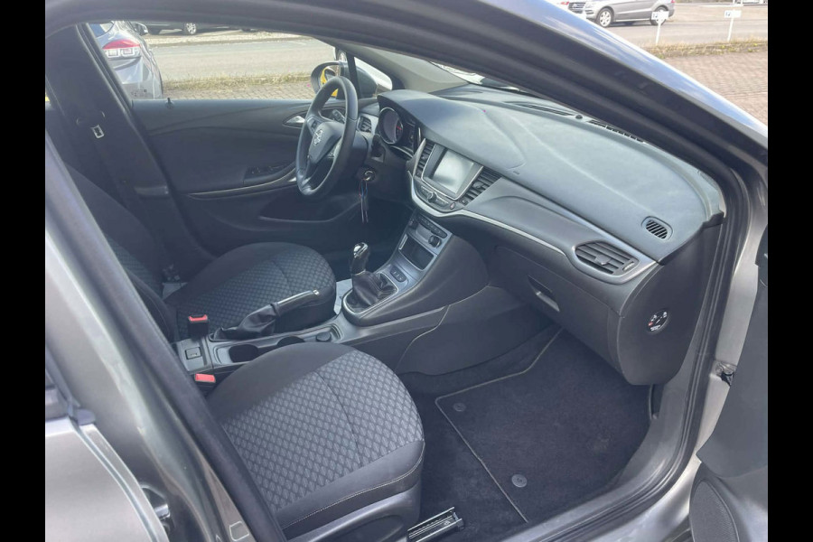 Opel Astra Sports Tourer 1.2 Business Edition