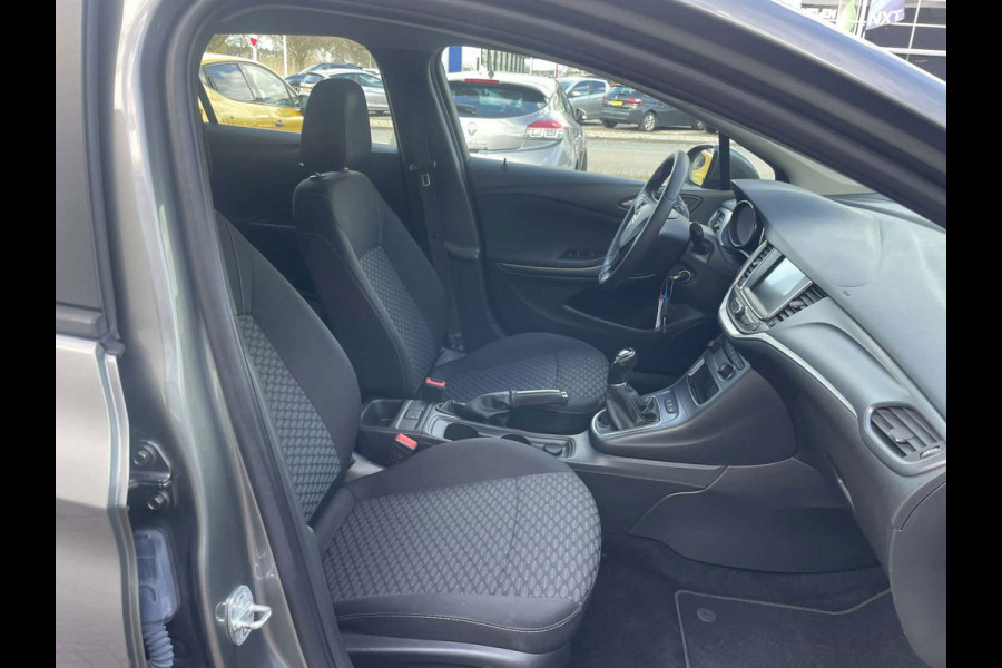 Opel Astra Sports Tourer 1.2 Business Edition