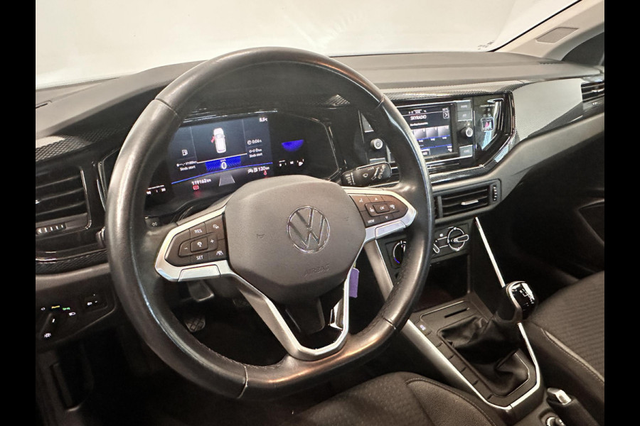 Volkswagen Polo 1.0 TSI Life Navigatie Apple Carplay/Android Auto Cruise Control Virual Cokpit Full Led Lichtmetalen velgen Airco