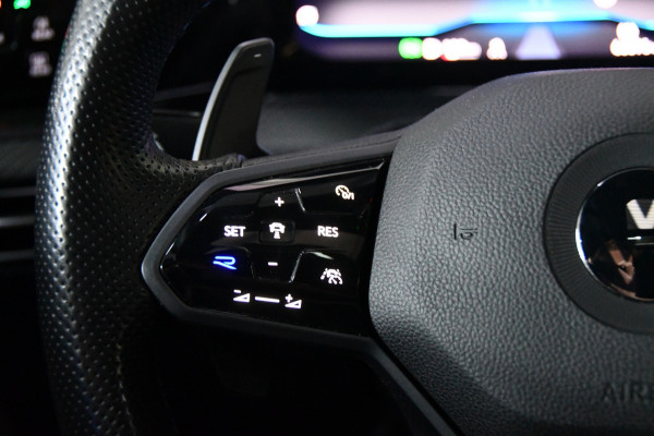 Volkswagen Golf 2.0 TSI R 4Motion Performance*AKra*Blindspot*Leder*Pano