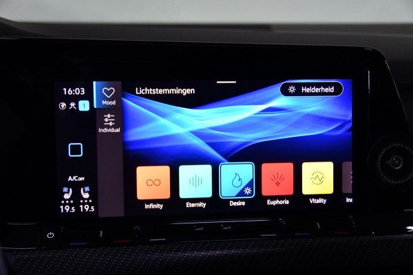 Volkswagen Golf 2.0 TSI R 4Motion Performance*AKra*Blindspot*Leder*Pano