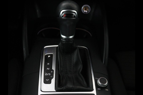 Audi A3 30 TFSI Sport | Sportstoelen | Full LED | Navigatie | Parkeerhulp | Climate control | Bluetooth | 17'' | Cruise control