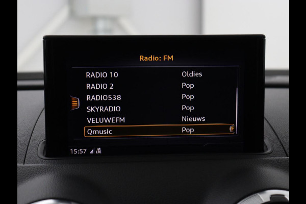 Audi A3 30 TFSI Sport | Sportstoelen | Full LED | Navigatie | Parkeerhulp | Climate control | Bluetooth | 17'' | Cruise control