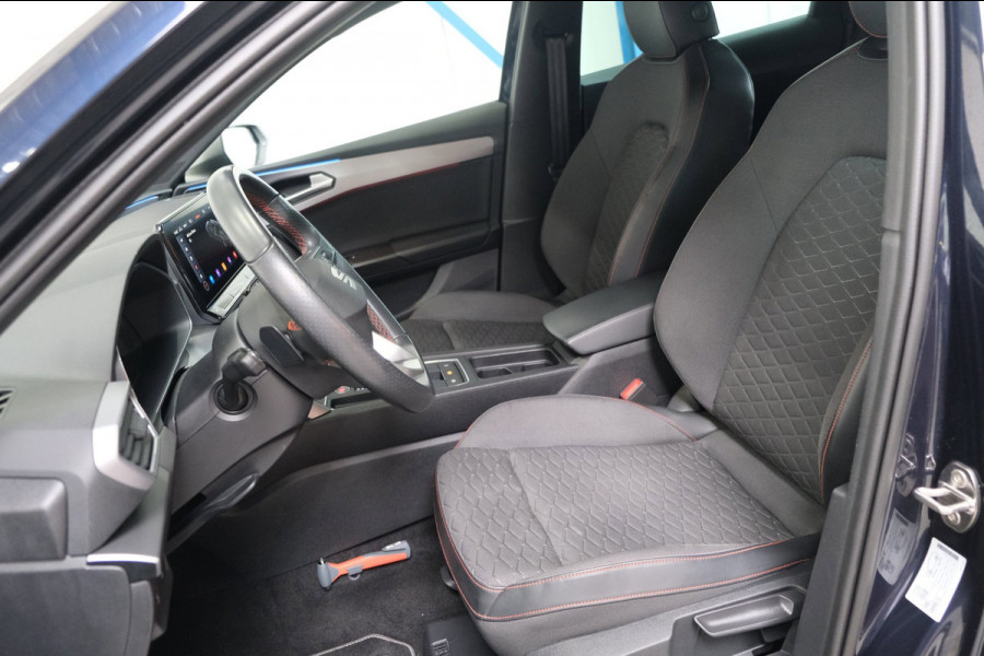 Seat Leon Sportstourer 1.5 eTSI FR Business Intense Automaat - N.A.P. Airco, Cruise, Virtual Display, Camera, PDC.