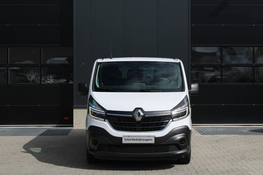 Renault Trafic Passenger 2.0 dCi 120 Grand Life 120pk 9 Zits - Prijs incl. BTW - Airco - Cruise - LED - Navi - Bluetooth - Rijklaar