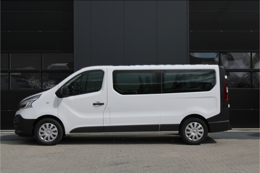 Renault Trafic Passenger 2.0 dCi 120 Grand Life 120pk 9 Zits - Prijs incl. BTW - Airco - Cruise - LED - Navi - Bluetooth - Rijklaar
