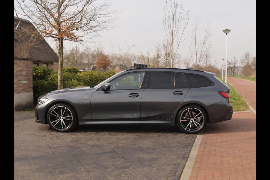 BMW 3 Serie Touring 318i Business Edition | M-pakket | Sfeerverlichting | Automaat | Apple Carplay | NL-Auto |