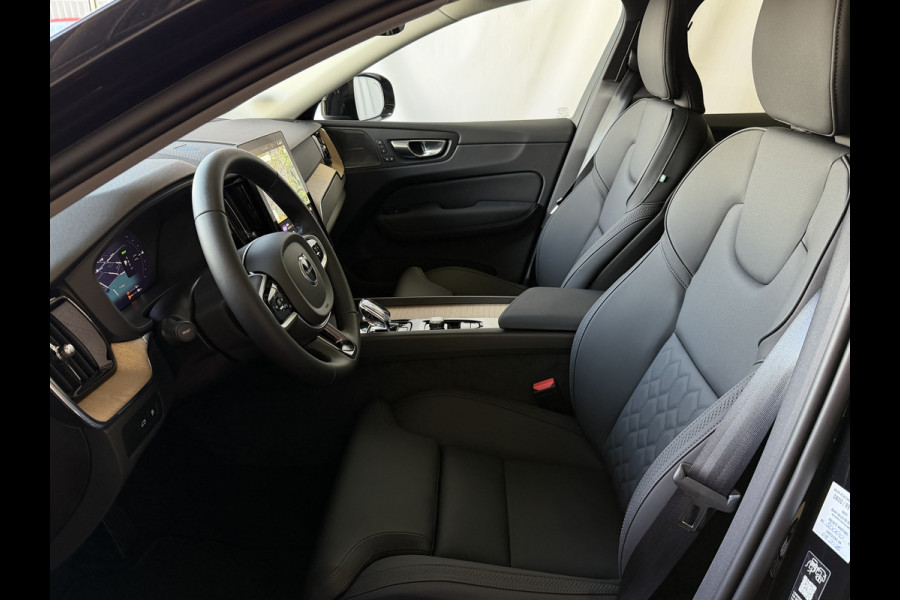 Volvo XC60 2.0 T6 AWD ULTRA DARK NW MODEL ELEK.TREKHAAK HARMAN KARDON HEADUP 360.CAM LEER SCHUIFDAK PHEV Plug in Hybrid ✅ Top Auto's Wijchen ,  Altijd een Ruim aanbod van Volvo's i  BUSINESS / CORE / BRIGHT / DARK / ULTRA DARK / PLUS DARK / BLACK EDITION  / ESSENTIAL / T6 / T8 ✅