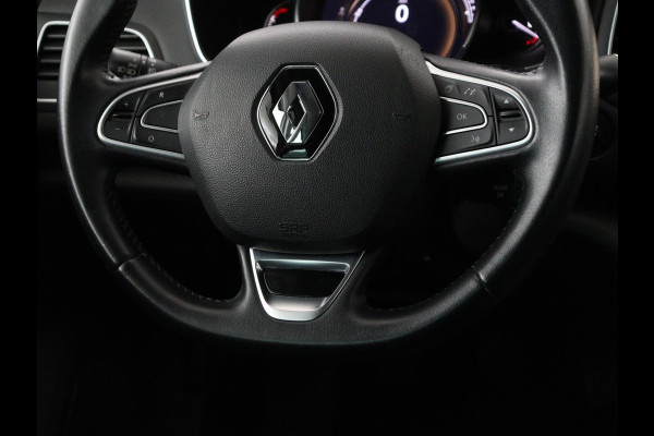 Renault Mégane 1.2 TCe Limited | Trekhaak | Carplay | Navigatie | Keyless | Climate control | DAB | Parkeerhulp | Cruise control | Bluetooth | Getint glas