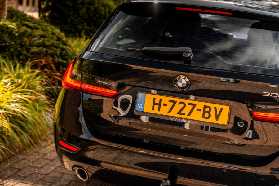 BMW 3 Serie Touring 320d Executive Edition Trekhaak