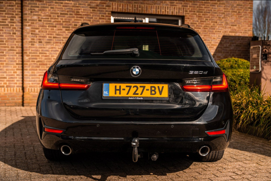 BMW 3 Serie Touring 320d Executive Edition Trekhaak