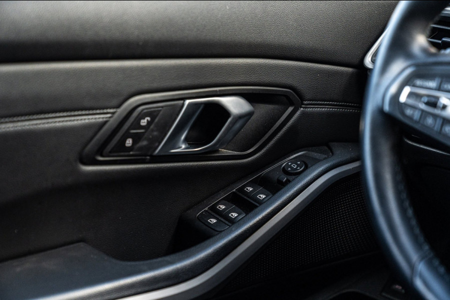 BMW 3 Serie Touring 320d Executive Edition Trekhaak