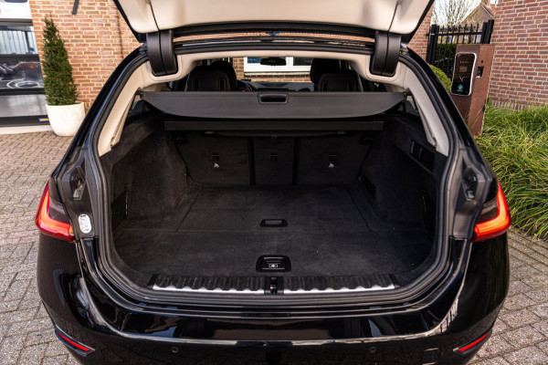 BMW 3 Serie Touring 320d Executive Edition Trekhaak