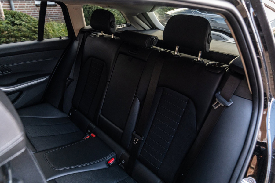 BMW 3 Serie Touring 320d Executive Edition Trekhaak