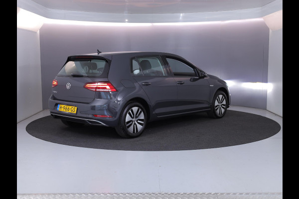 Volkswagen e-Golf E-DITION 136 pk | SOH 94%| Navigatie | Parkeersensoren | Adaptieve cruise control | LED koplampen |Apple Carplay/Android Auto |