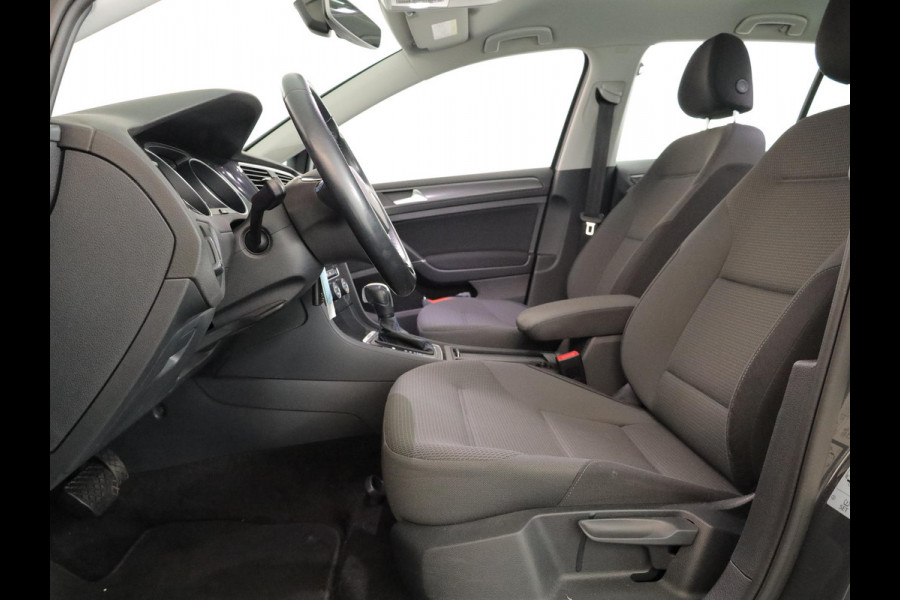 Volkswagen e-Golf E-DITION 136 pk | SOH 94%| Navigatie | Parkeersensoren | Adaptieve cruise control | LED koplampen |Apple Carplay/Android Auto |