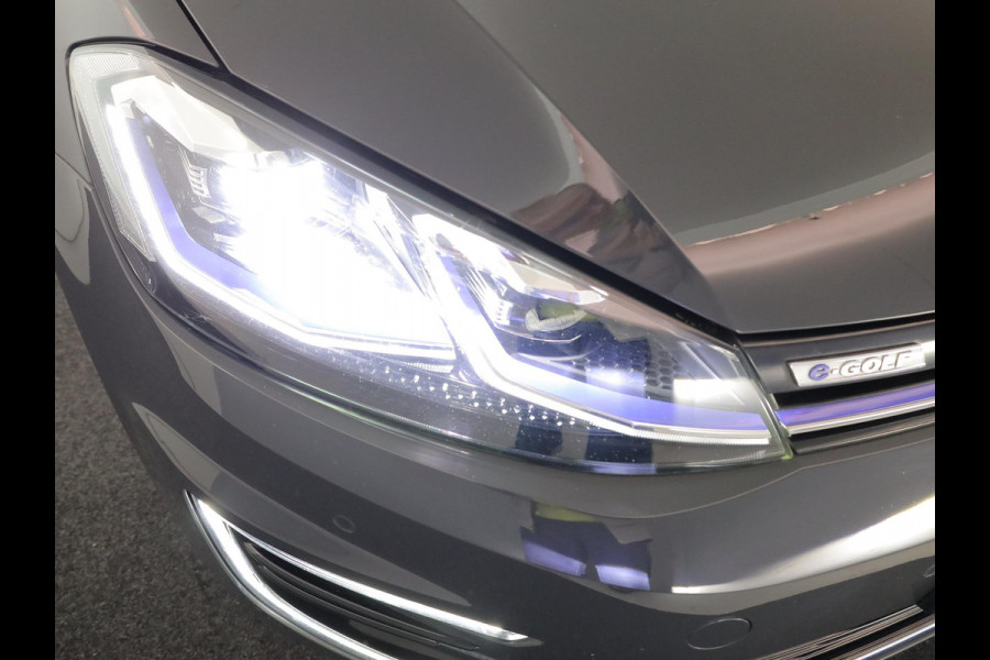 Volkswagen e-Golf E-DITION 136 pk | SOH 94%| Navigatie | Parkeersensoren | Adaptieve cruise control | LED koplampen |Apple Carplay/Android Auto |