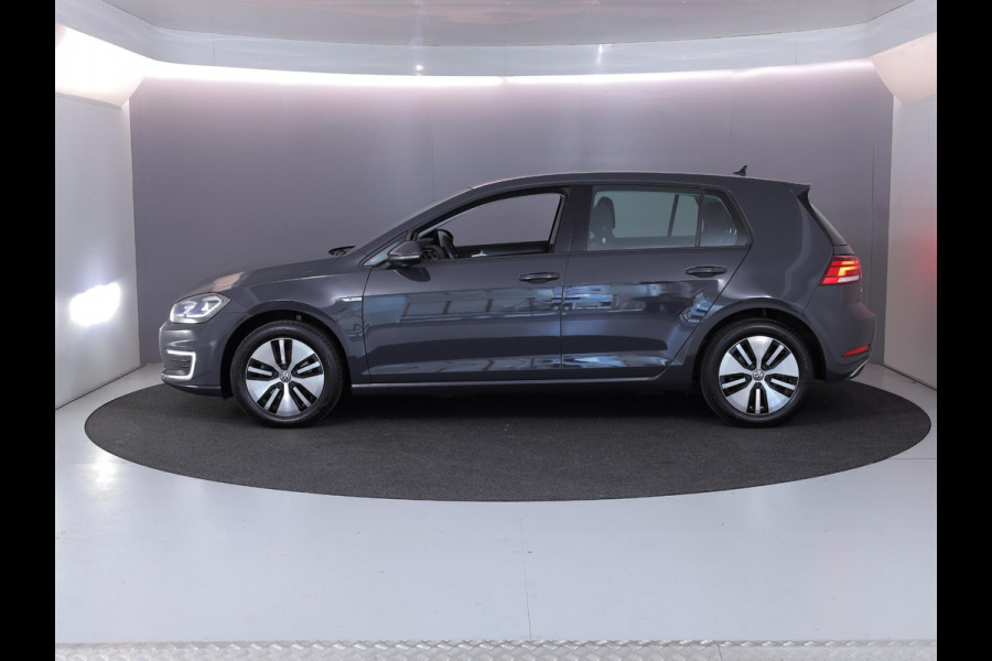 Volkswagen e-Golf E-DITION 136 pk | SOH 94%| Navigatie | Parkeersensoren | Adaptieve cruise control | LED koplampen |Apple Carplay/Android Auto |