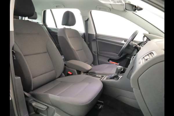 Volkswagen e-Golf E-DITION 136 pk | SOH 94%| Navigatie | Parkeersensoren | Adaptieve cruise control | LED koplampen |Apple Carplay/Android Auto |