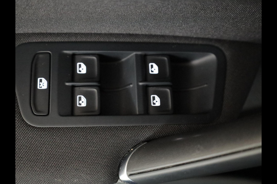 Volkswagen e-Golf E-DITION 136 pk | SOH 94%| Navigatie | Parkeersensoren | Adaptieve cruise control | LED koplampen |Apple Carplay/Android Auto |