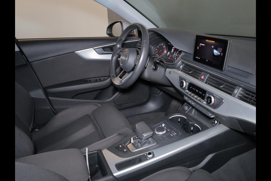 Audi A4 Avant 35 TFSI Sport Lease Edition 150pk | Navigatie | 17 inch Lichtmetalen velgen | Climatronic |   Sportstoelen | Parkeersensoren achter