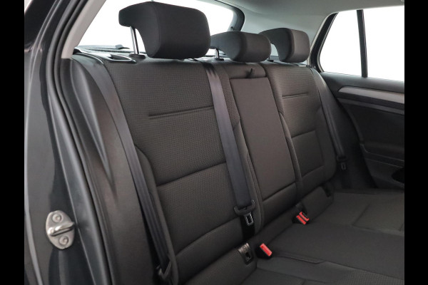 Volkswagen Golf 1.0 TSI Comfortline 115 pk | Navigatie | Parkeersensoren | Adaptieve cruise control | Apple Carplay/Android Auto |