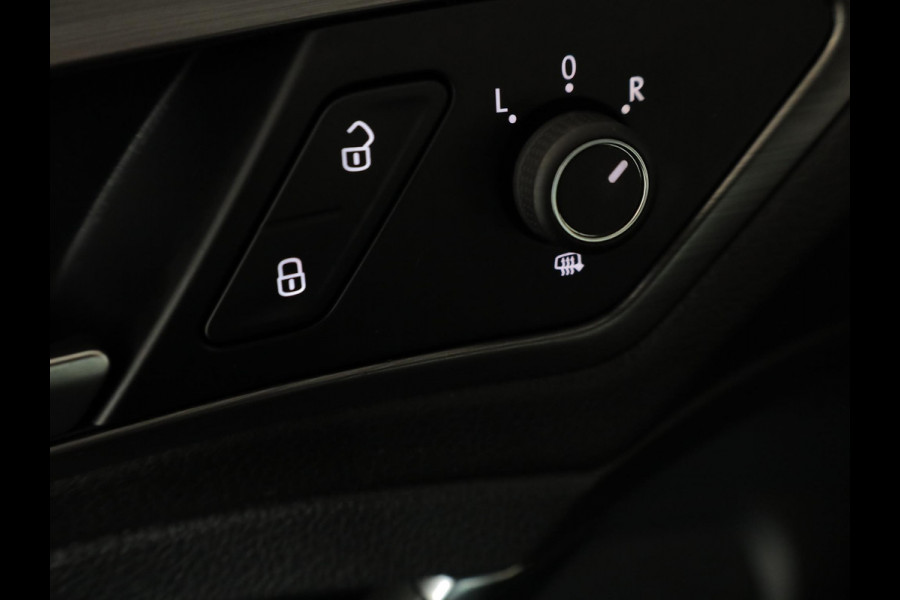 Volkswagen Golf 1.0 TSI Comfortline 115 pk | Navigatie | Parkeersensoren | Adaptieve cruise control | Apple Carplay/Android Auto |