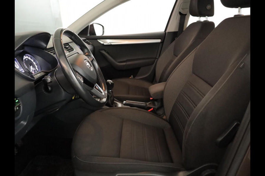 Škoda Octavia Combi 1.0 TSI Greentech Ambition Business 115pk 6bak| trekhaak| navigatie| LM-velgen| Parksensors achter