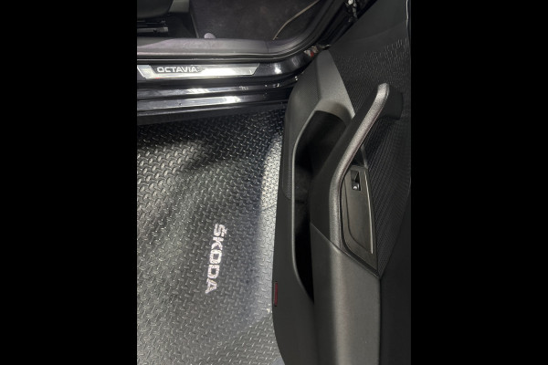 Škoda Octavia Combi 1.0 e-TSI Sport Business Navi | Clima | Cruise | PDC | Trekhaak