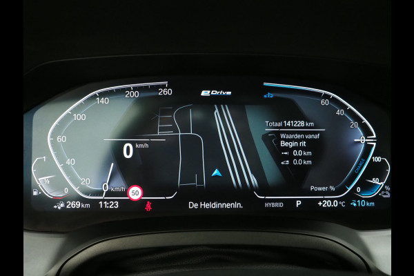 BMW 3 Serie Touring 320e Shadow Line | Trekhaak | Adaptive Cruise | Memory | Stoelverwarming | PDC | Dodehoek | Carplay