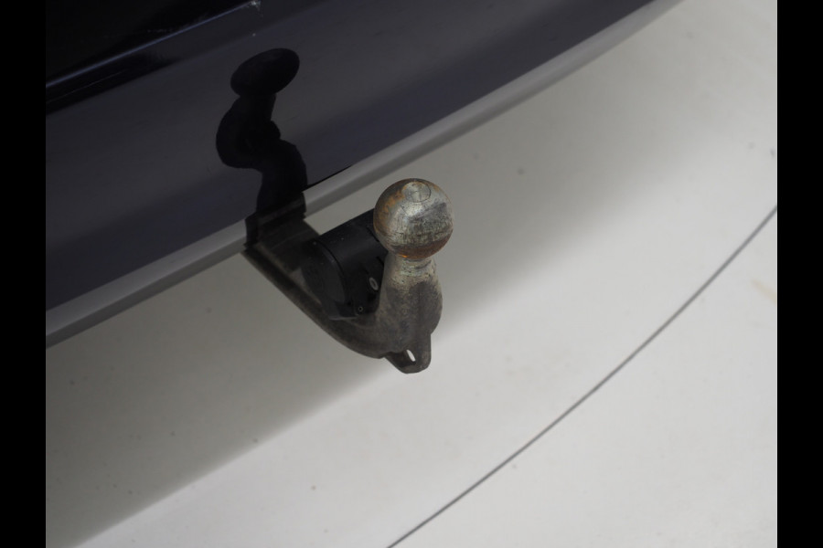 BMW 3 Serie Touring 320e Shadow Line | Trekhaak | Adaptive Cruise | Memory | Stoelverwarming | PDC | Dodehoek | Carplay