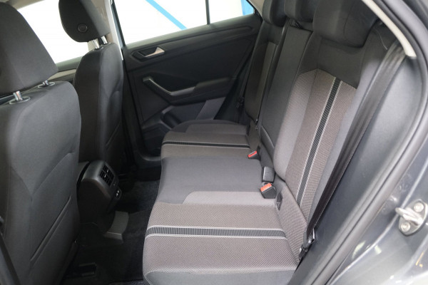 Volkswagen T-Roc 1.5 TSI Style Business Automaat - N.A.P. Airco, Crusie, Navi, PDC, Carplay.