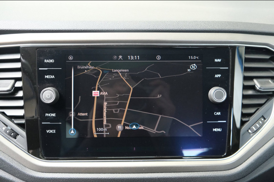 Volkswagen T-Roc 1.5 TSI Style Business Automaat - N.A.P. Airco, Crusie, Navi, PDC, Carplay.