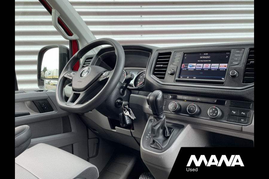 Volkswagen Crafter 35 2.0TDI 177PK L3H3 Highline Automaat Trekhaak Carplay Camera Vooruitverwarming