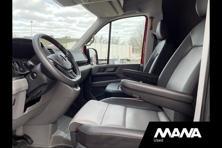 Volkswagen Crafter 35 2.0TDI 177PK L3H3 Highline Automaat Trekhaak Carplay Camera Vooruitverwarming