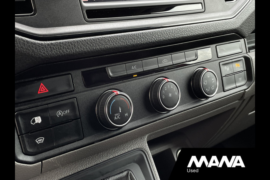 Volkswagen Crafter 35 2.0TDI 177PK L3H3 Highline Automaat Trekhaak Carplay Camera Vooruitverwarming