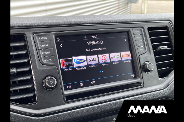 Volkswagen Crafter 35 2.0TDI 177PK L3H3 Highline Automaat Trekhaak Carplay Camera Vooruitverwarming