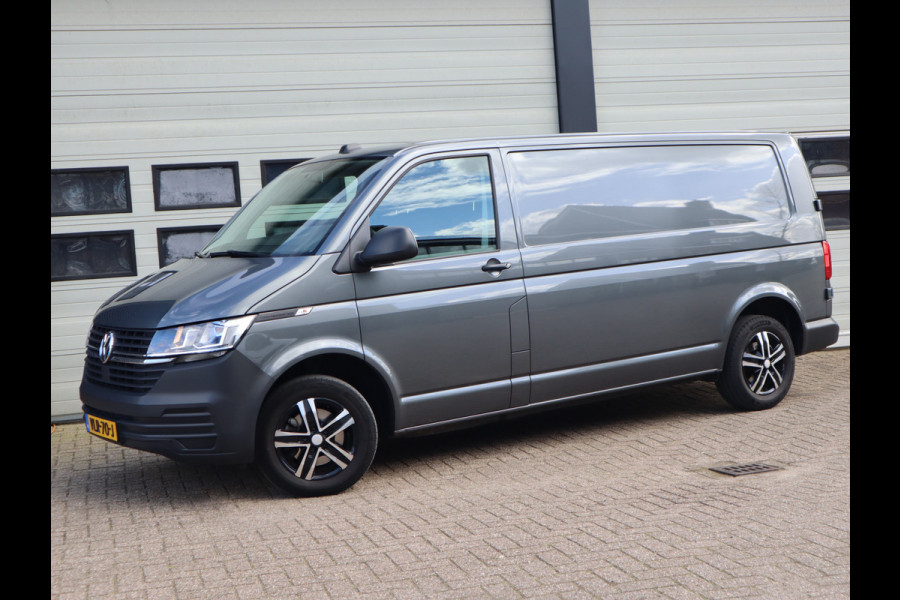 Volkswagen Transporter 2.0 TDI 111pk Euro 6 - Lang L2 - Trekhaak - Cruise - 3 Zits