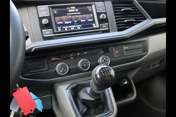 Volkswagen Transporter 2.0 TDI 111pk Euro 6 - Lang L2 - Trekhaak - Cruise - 3 Zits