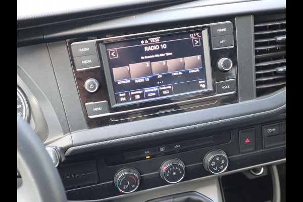 Volkswagen Transporter 2.0 TDI 111pk Euro 6 - Lang L2 - Trekhaak - Cruise - 3 Zits