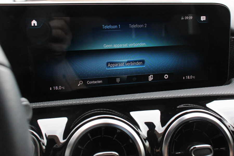 Mercedes-Benz A-Klasse 180 136pk Automaat Progressive Navigatie Parkeersensoren Camera Cruise Control Stoelverwarming Ledverlichting Climate Control