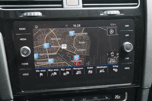 Volkswagen Golf 1.0 TSI 110PK Highline/19 Inch/Liefhebbersauto!!/ Moet gezien worden!!