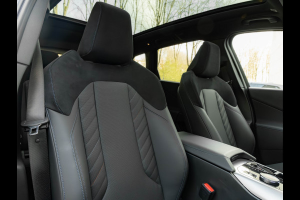 BMW X3 30e xDrive M-Sport - Pano - Trekhaak - ACC - Memoryzetel