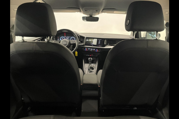 Audi A1 Sportback 30 TFSI 110pk S-Tronic Advanced edition Navigatie Apple Carplay / Android Auto Climate Control Camera Parkeer sensoren Dab